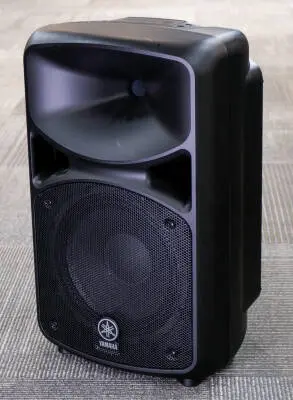 Yamaha - Stagepas 600BT Portable PA System w/ Bluetooth